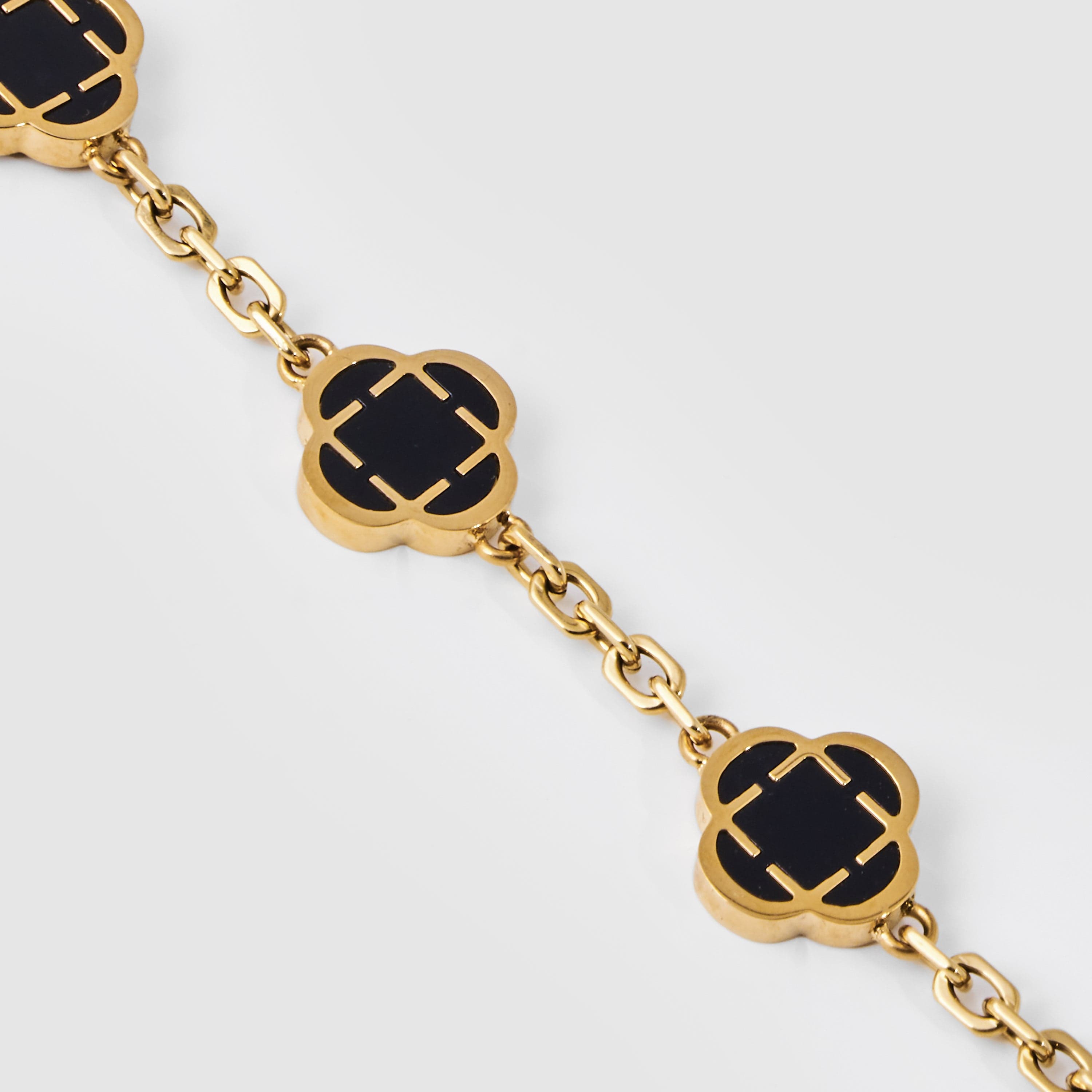 Pulsera de piedra de trébol de ónix (oro)