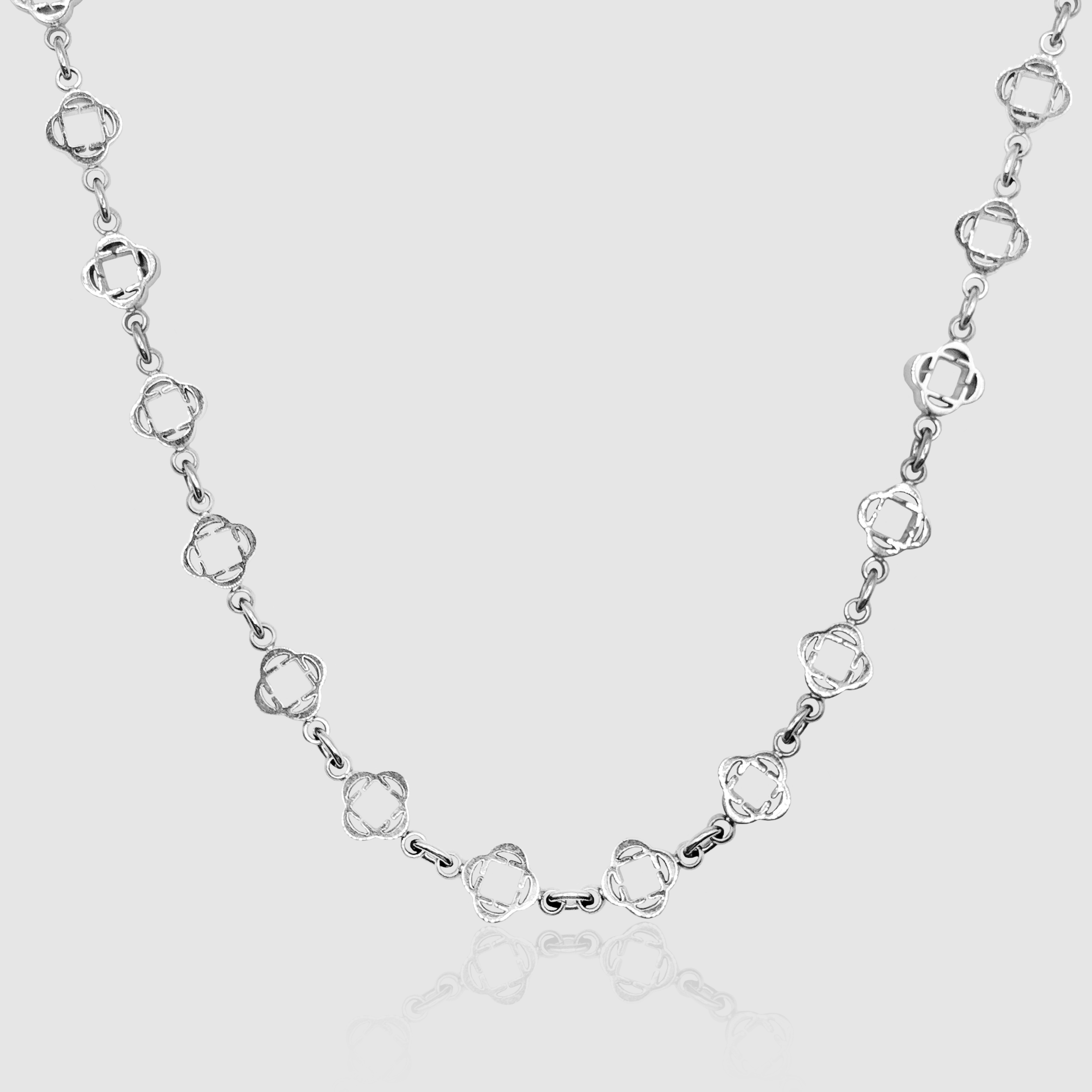 Clover Link Necklace (Silver)