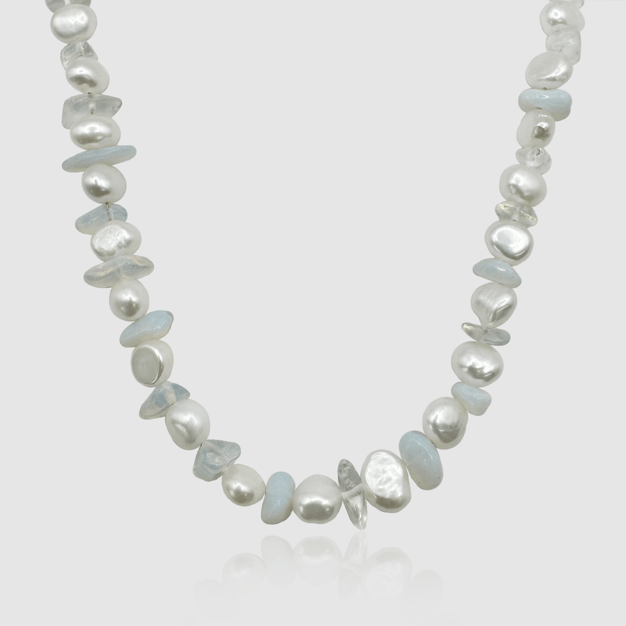 送税込【CRAFTD London】BLUE QUARTZ REAL PEARL NECKLACE (2色) QuartzPearlsAngle1_1.png?v=