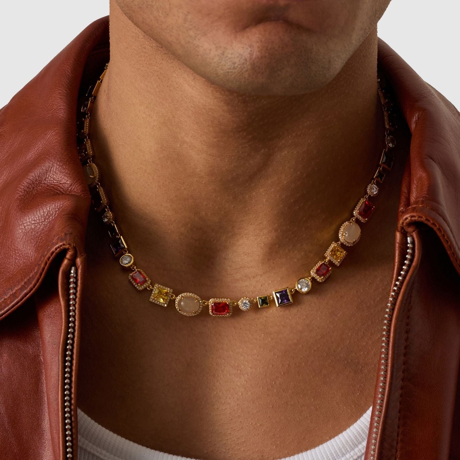 Collar de piedras preciosas (oro)