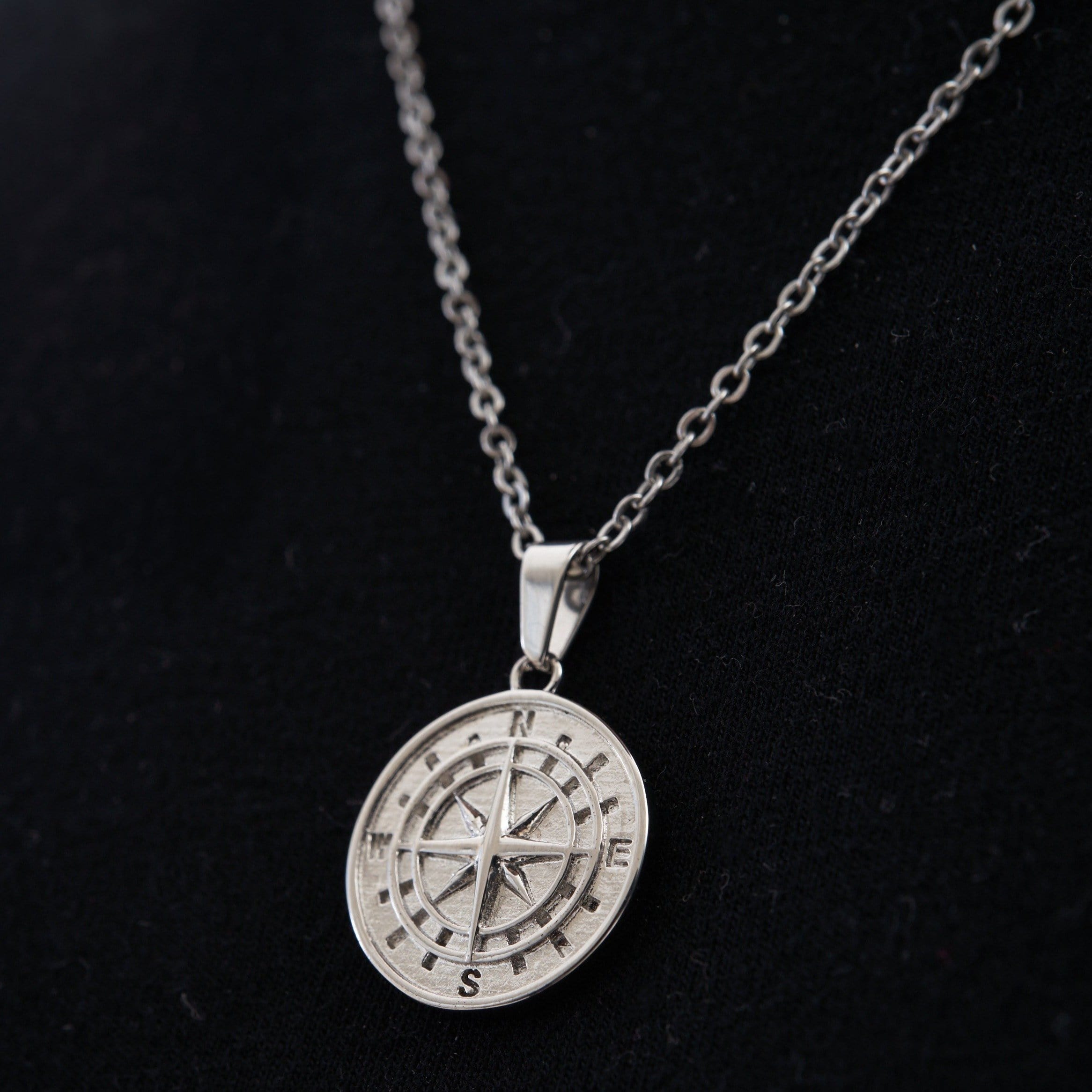 Compass Pendant (Silver)