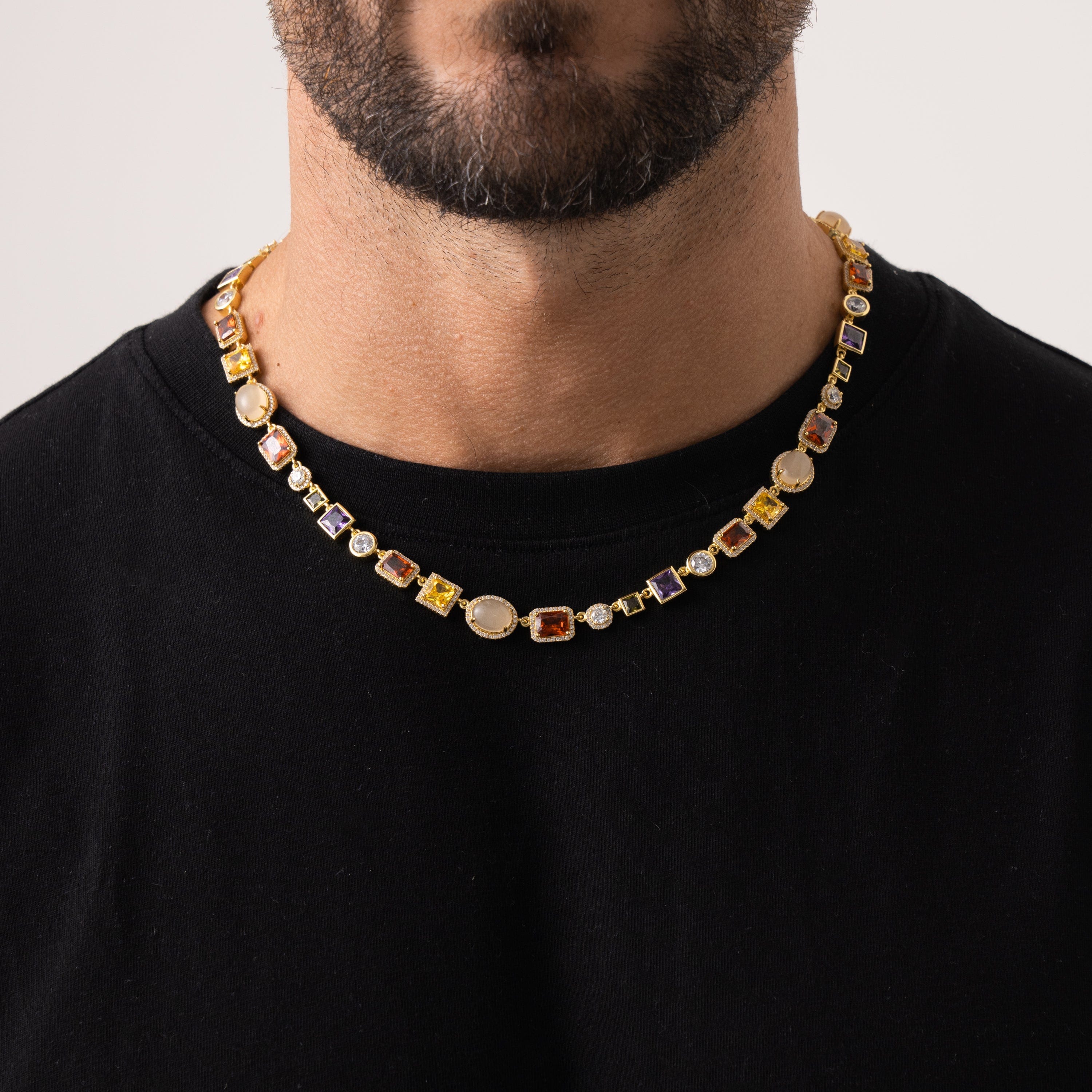 Collar de piedras preciosas (oro)