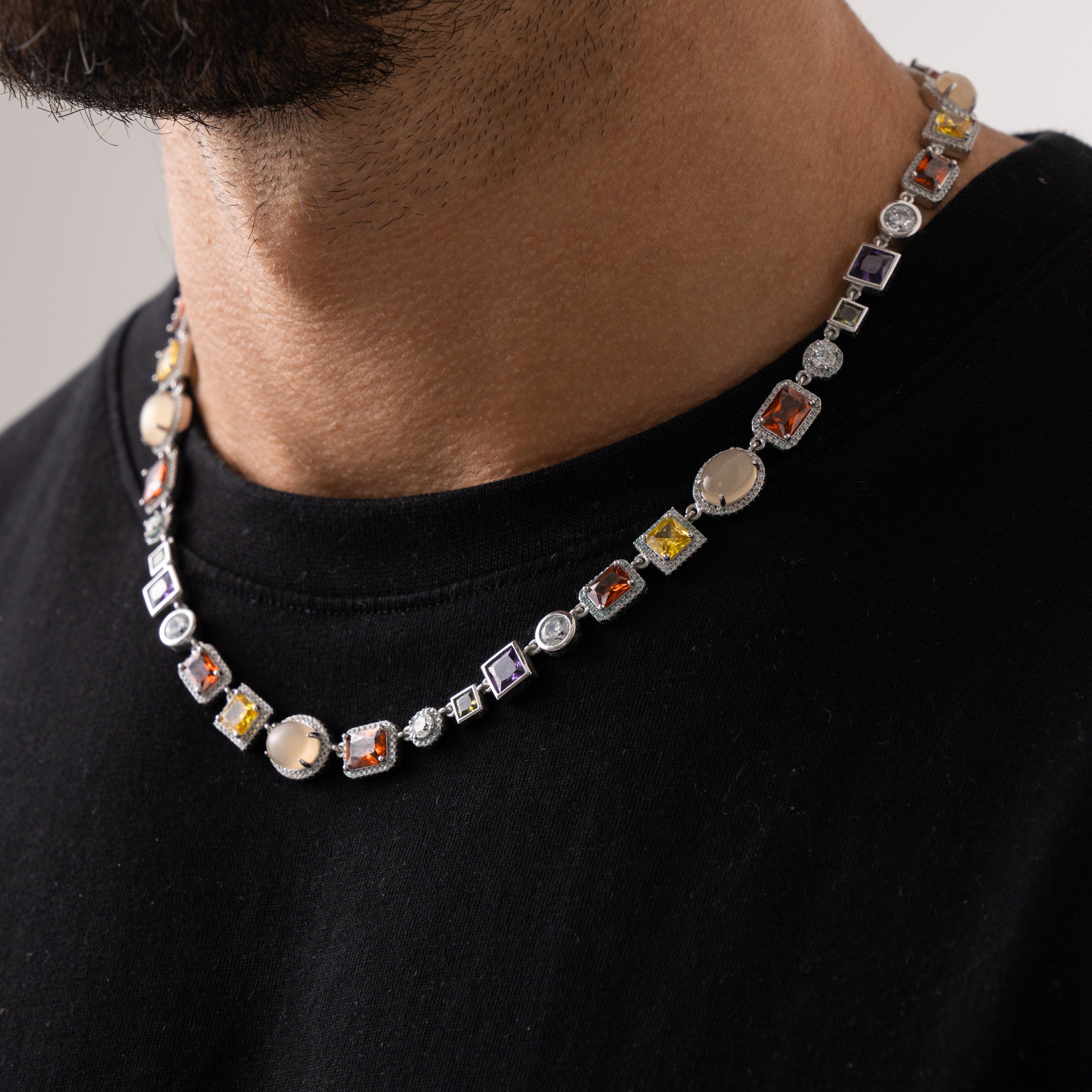Collar de piedras preciosas (plata)