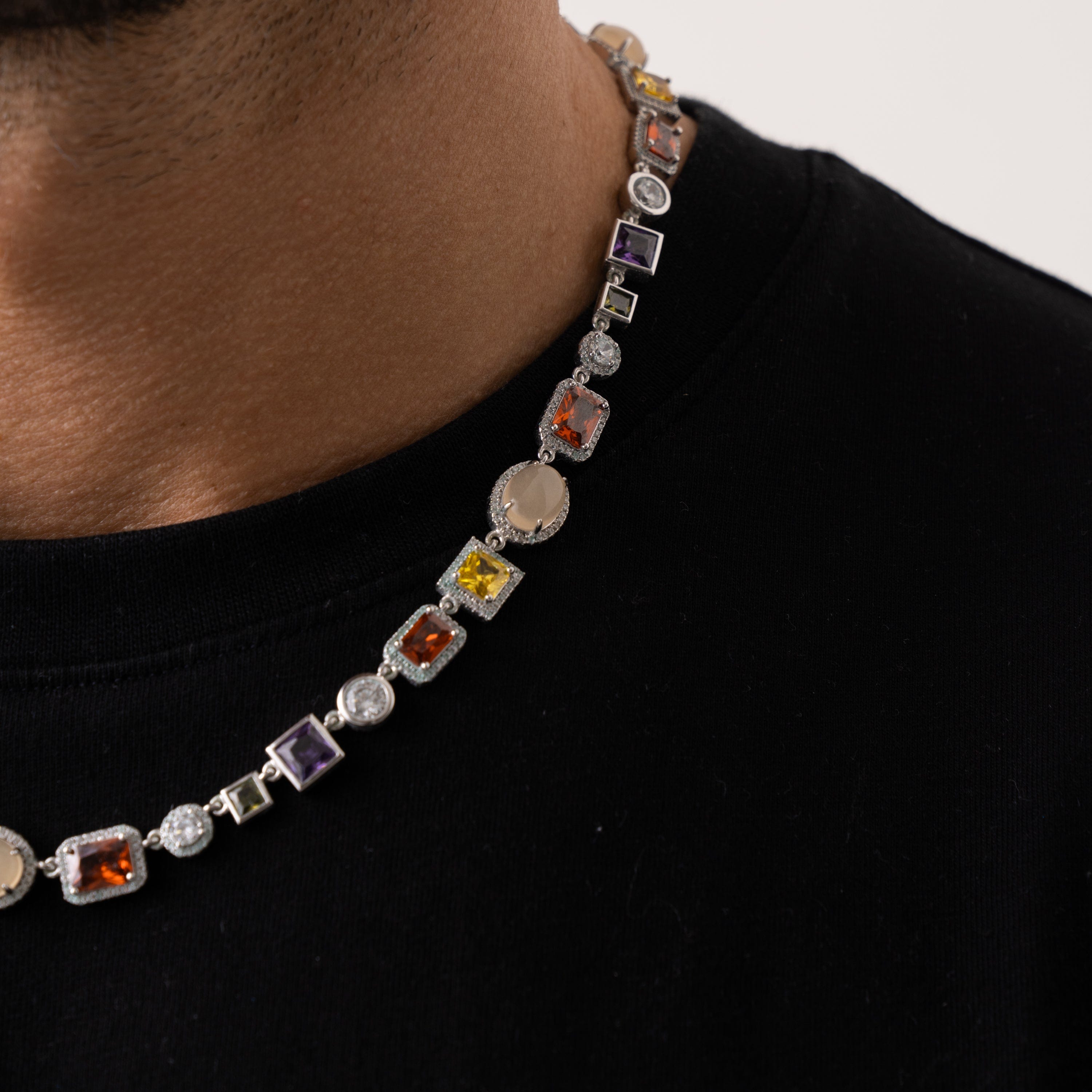 Collar de piedras preciosas (plata)