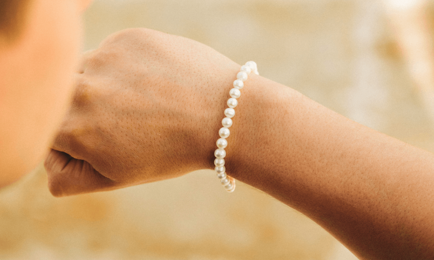 What Is a Pearl Bracelet?