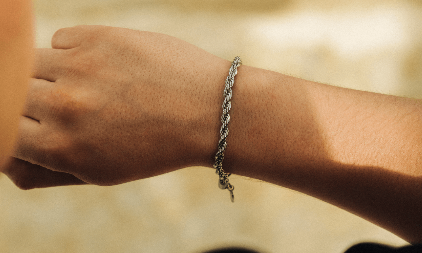 What Is a Rope Bracelet?