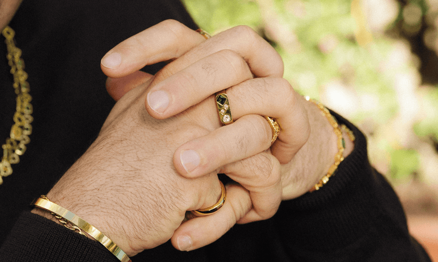 How to remove a ring from a swollen finger