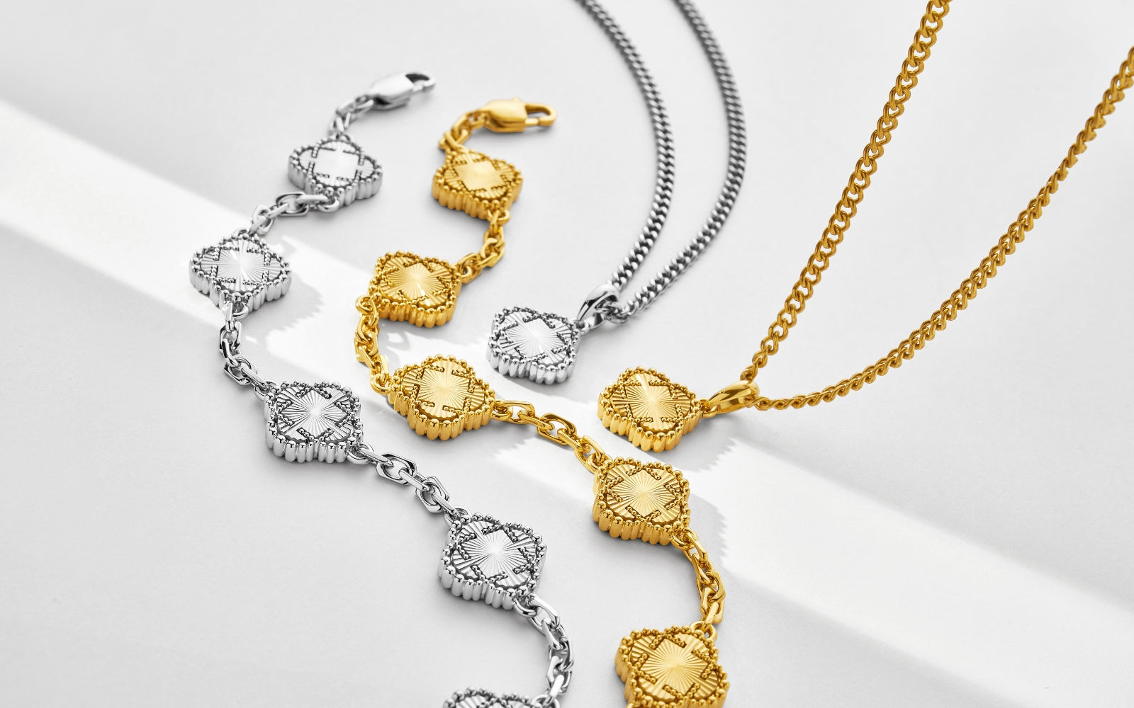 CLOVER JEWELRY