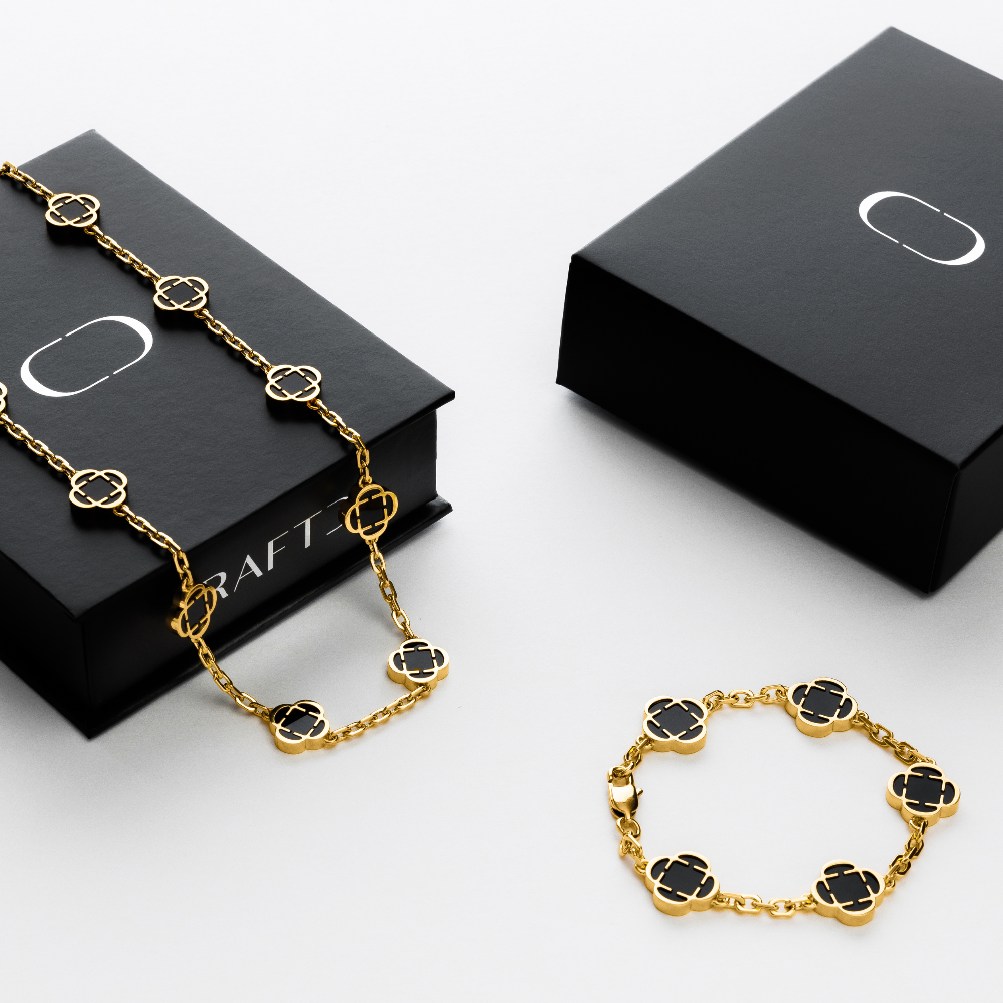 Onyx Clover Gift Set (Gold)