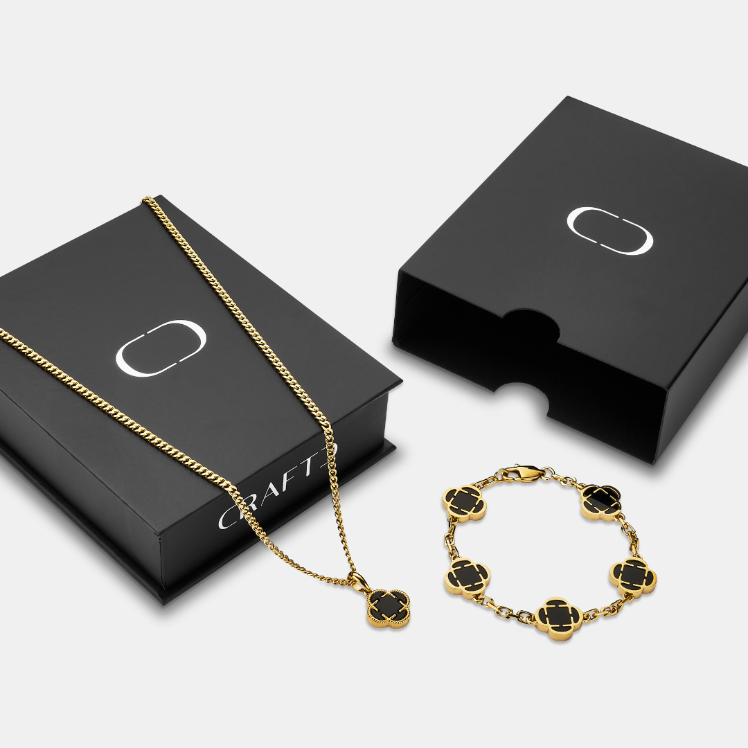 Onyx Clover Pendant Gift Set (Gold)
