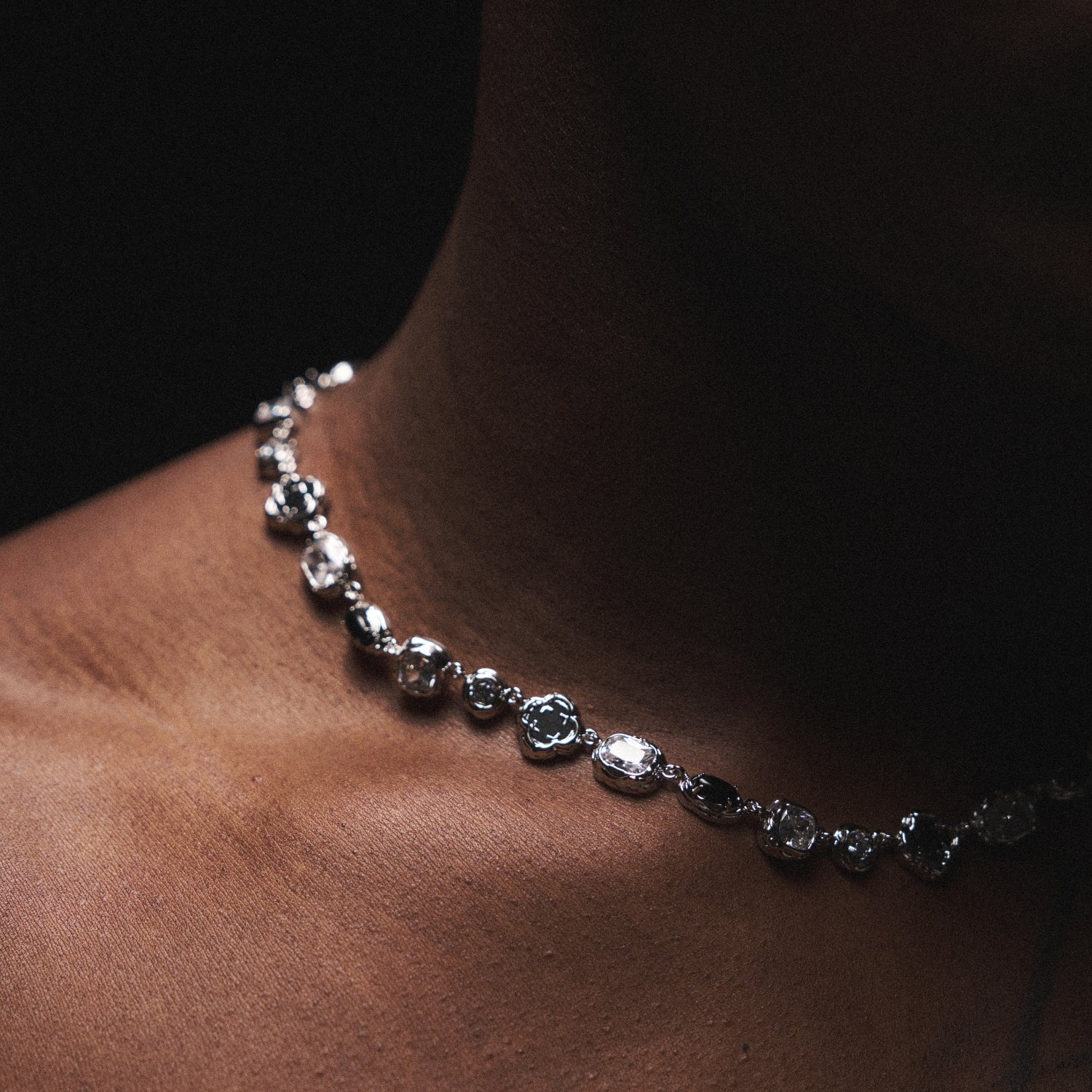 Melted Onyx Gemstone Necklace (Silver)