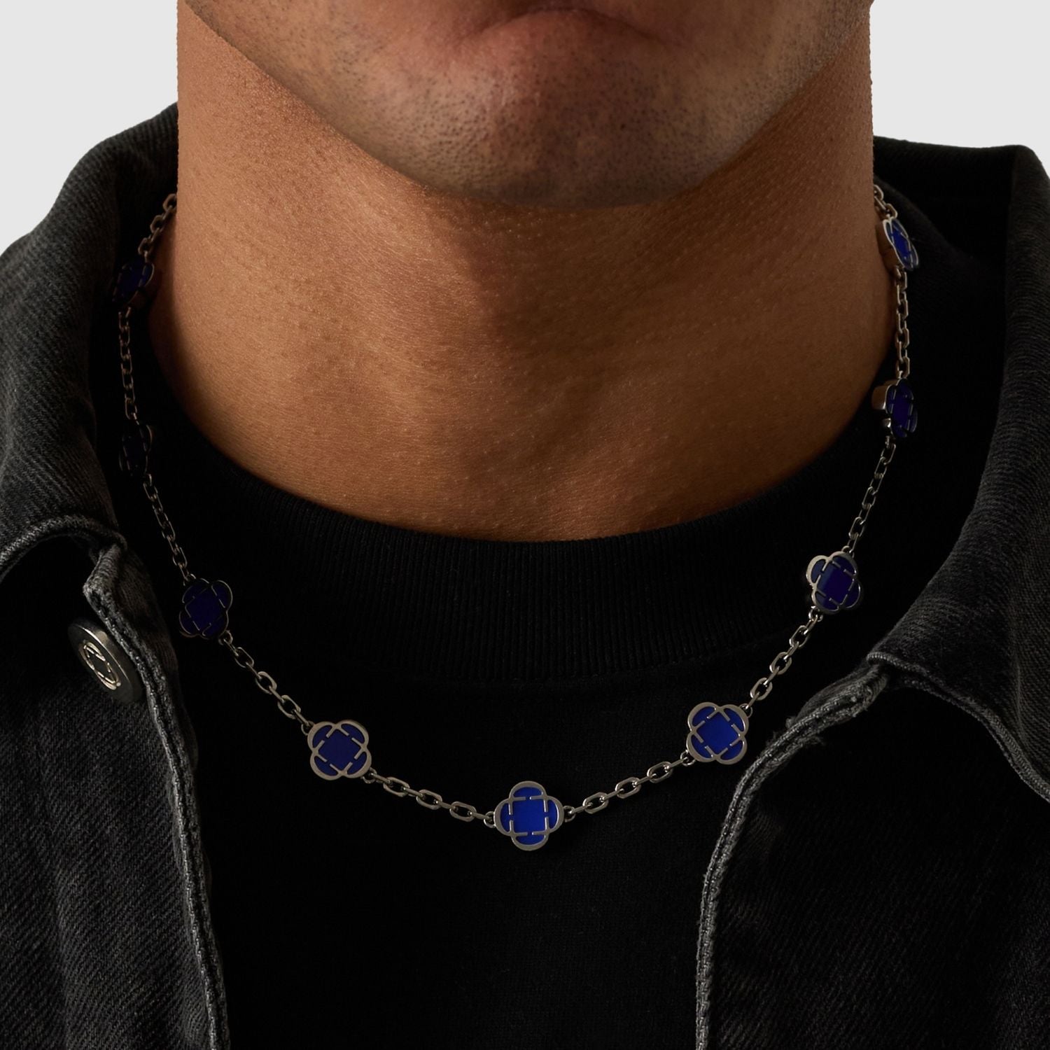 Collar de piedra de trébol azul (plata)
