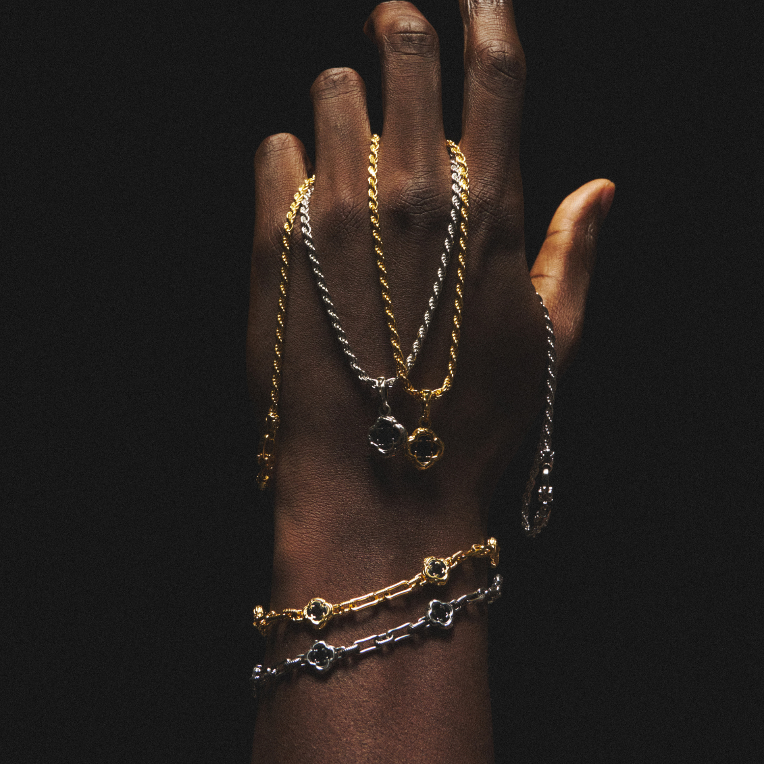 Melted Onyx Clover Stone (18ct Gold) | Sterling Silver