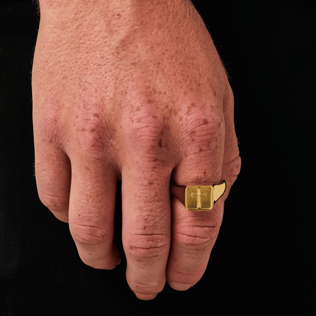 Cross Signet Ring (Gold)