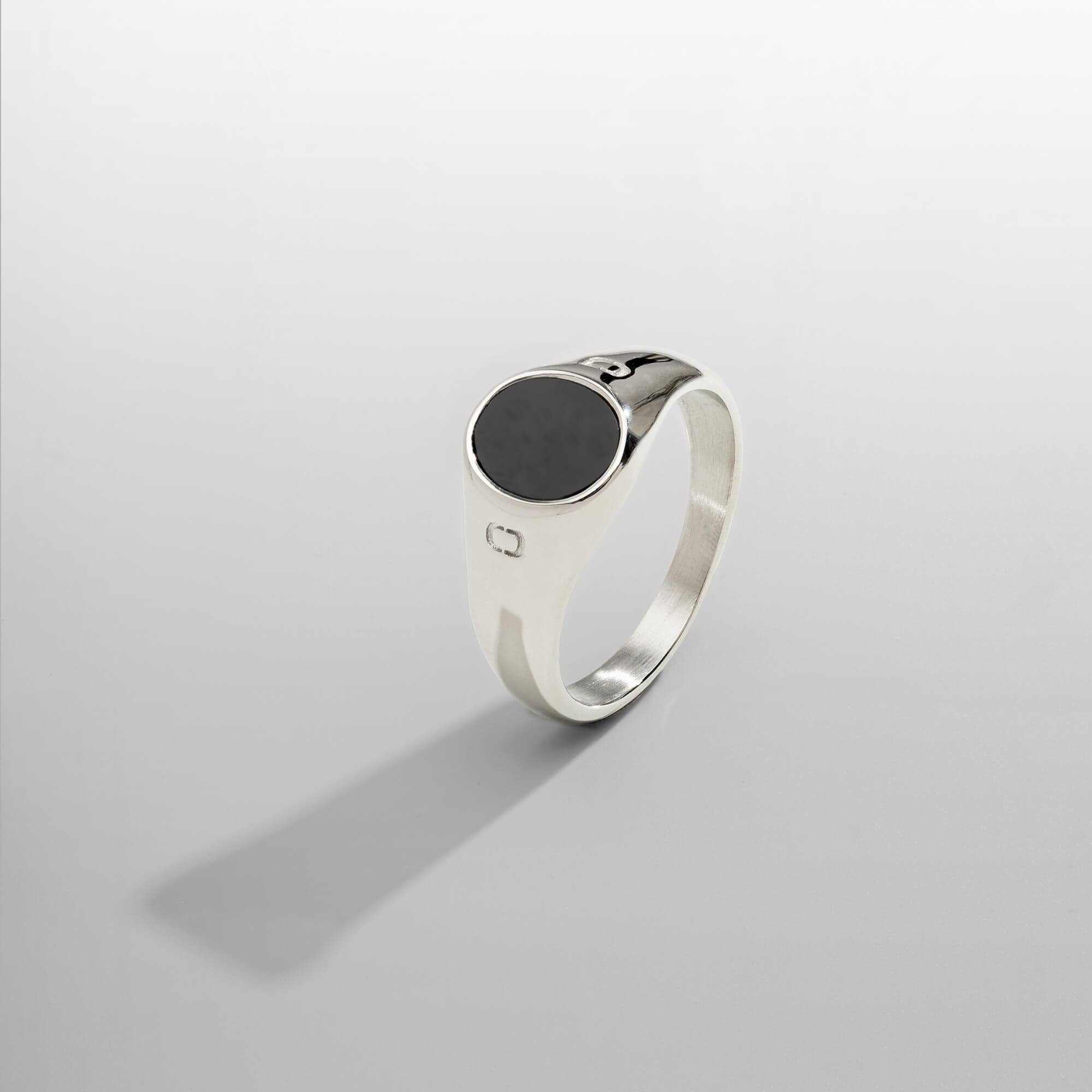 送税込【CRAFTD London】Onyx Oval Stone Signet Ring (2色) Men's Black Onyx Oval Stone Ring (Silver)