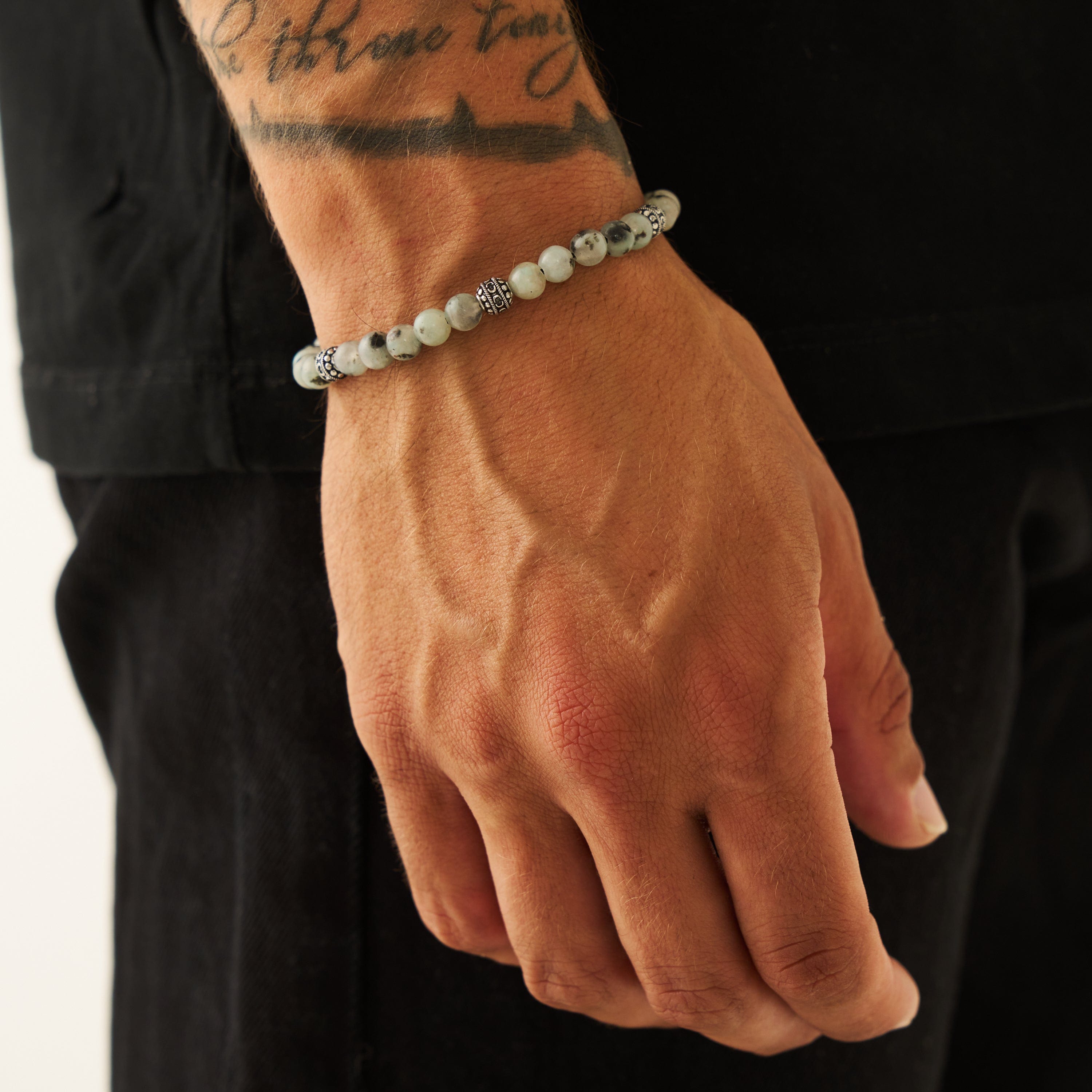 Kiwi Stone Bracelet (Silver)
