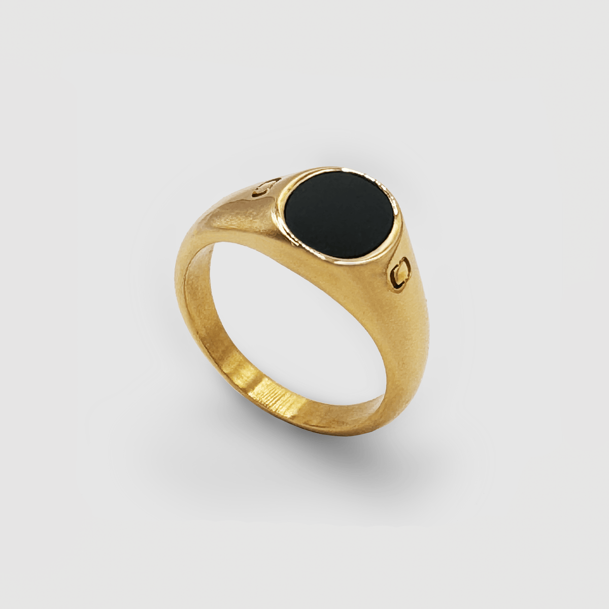 Men's Black Onyx Oval Stone Ring (18k Gold)