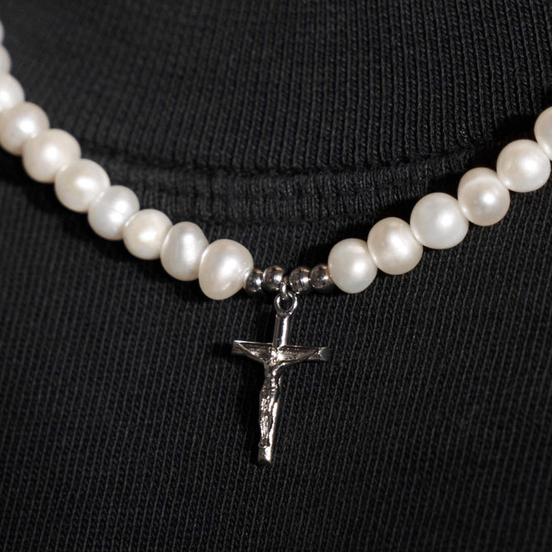 Crucifix Real Pearl Necklace (Silver)