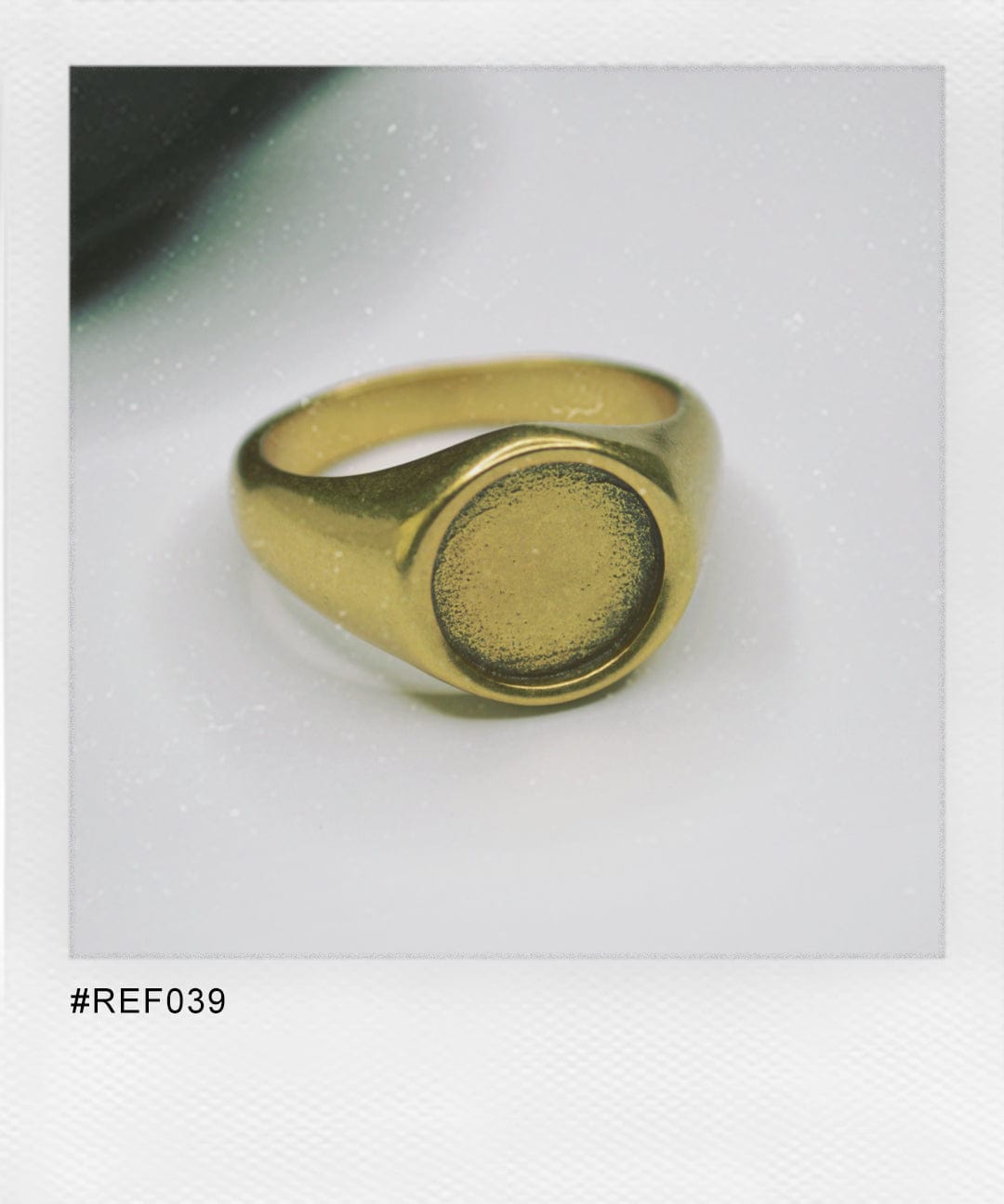 Signet Ring (Gold)