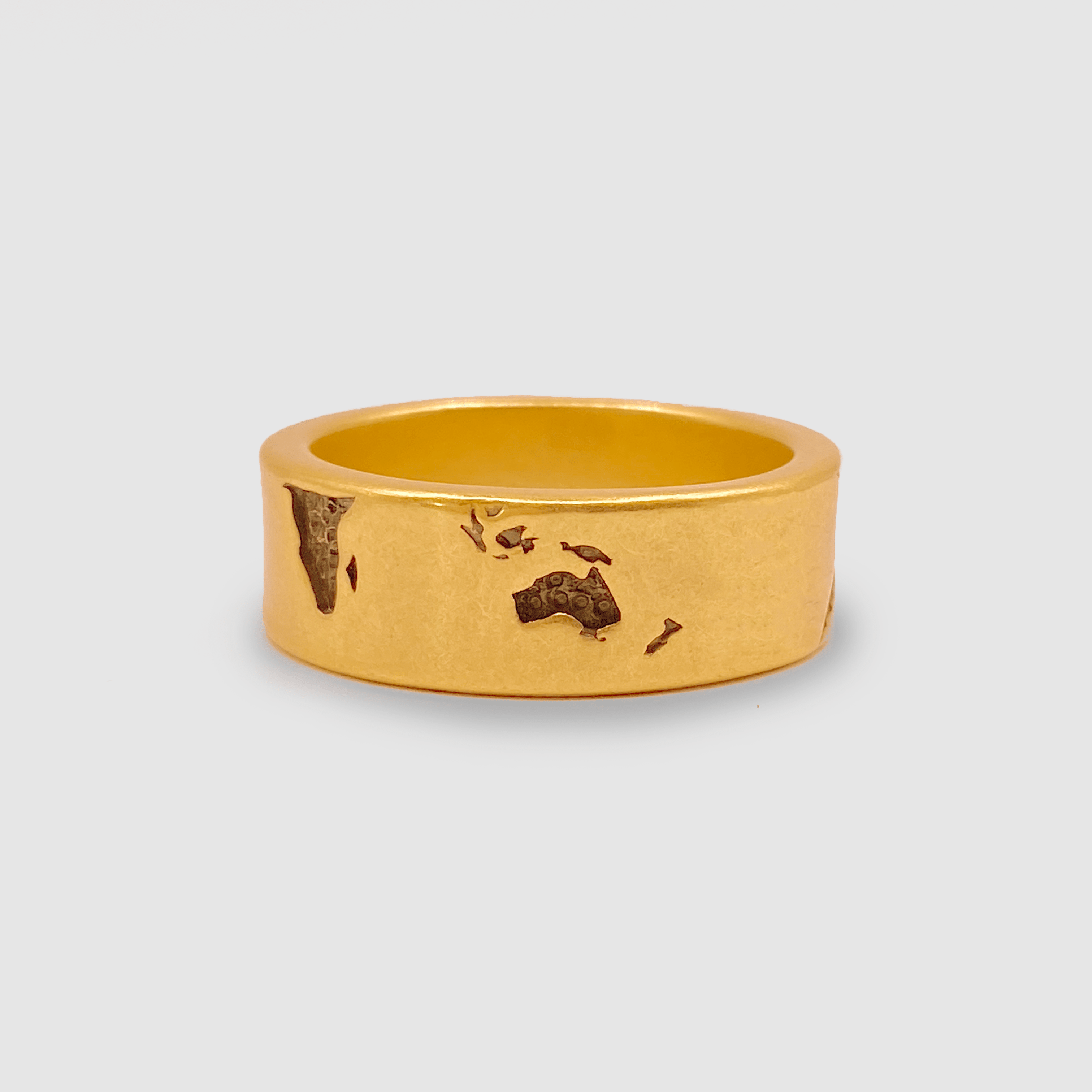 World Band Ring (Gold)
